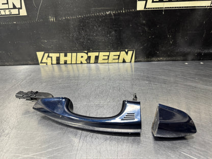 18-23 FORD MUSTANG GT LH DRIVER SIDE EXTERIOR DOOR HANDLE BLUE OEM #V81