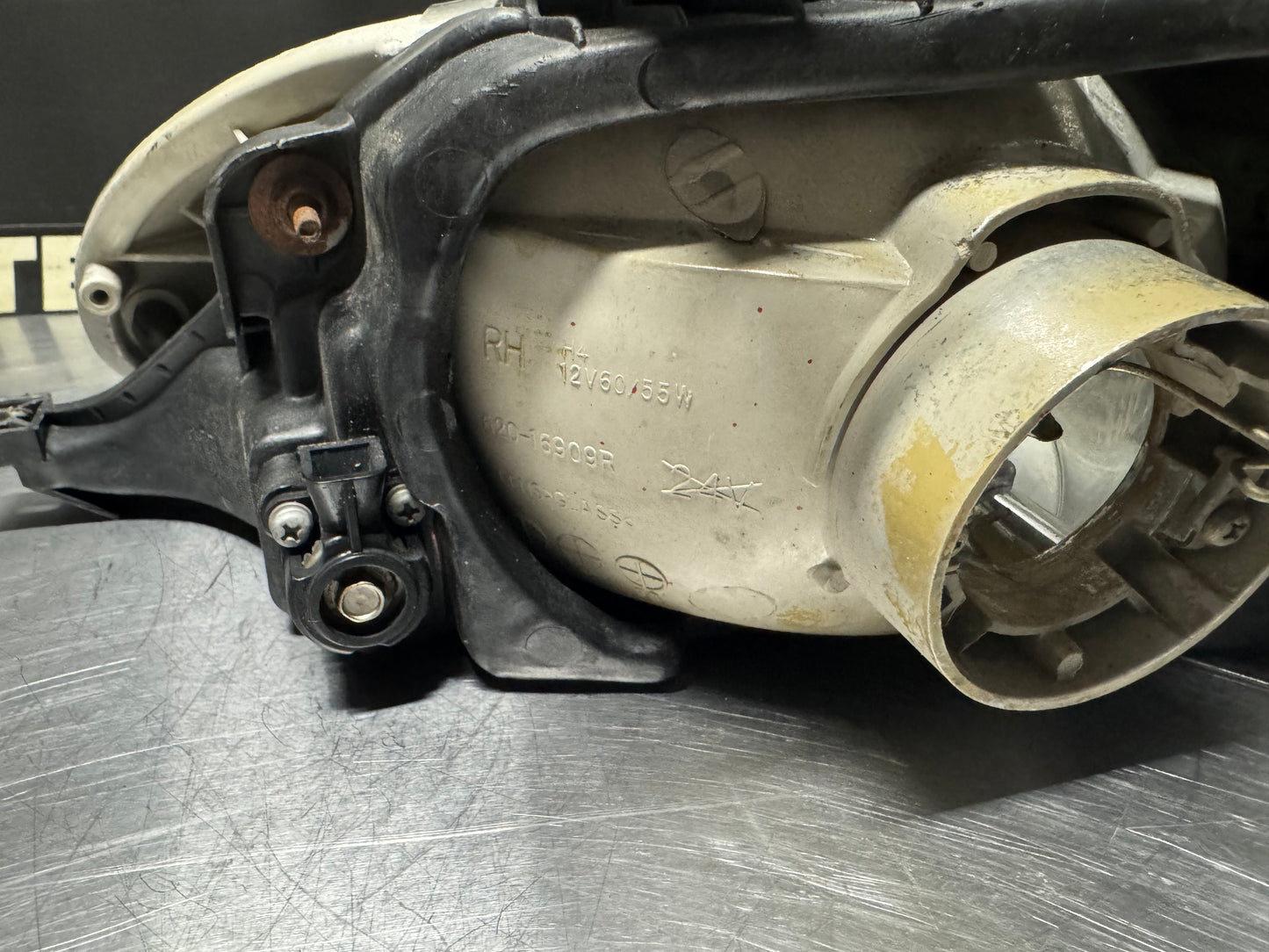 92-95 HONDA CIVIC COUPE/HATCHBACK RH PASSENGER STANLEY GLASS HEADLIGHT OEM #N211