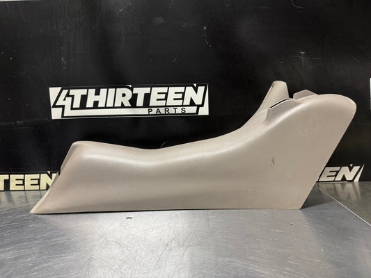 97-04 CORVETTE C5 LH B PILLAR TRIM 10258545 OEM #N167