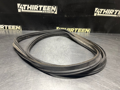1997-2004 CORVETTE C5 COUPE TRUNK/HATCH SEAL OEM #N526