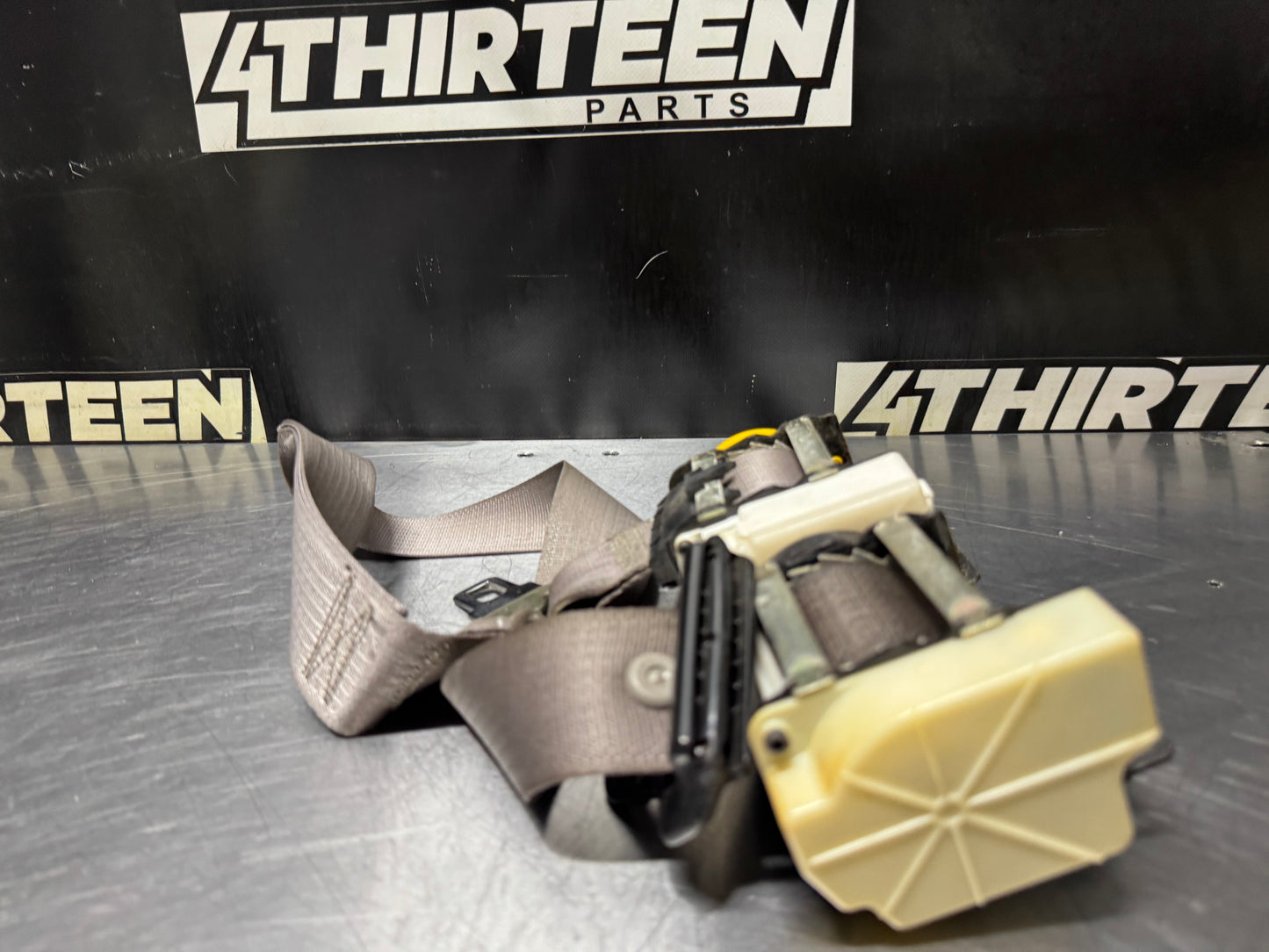97-04 C5 CORVETTE LH DRIVER SIDE SEATBELT TAN OEM #N165