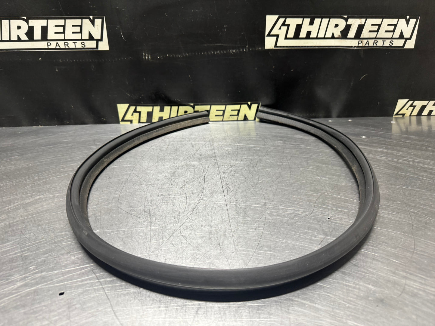 97-04 CORVETTE C5 WIPER COWL SEAL OEM #N527