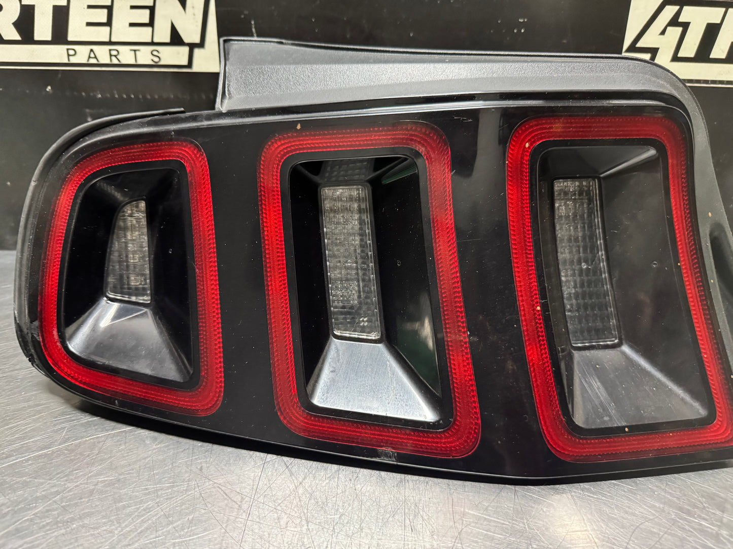 13-14 FORD MUSTANG LED LH DRIVER TAIL LIGHT OEM #N647