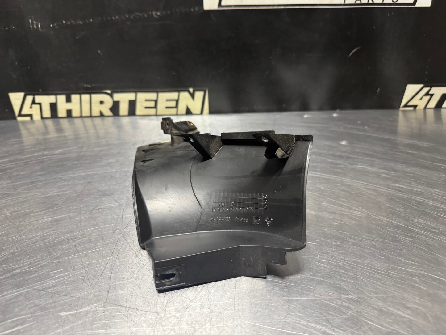 04-06 PONTIAC GTO RH CONSOLE TRIM OEM 92155334 #N299