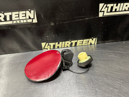 04-06 PONTIAC GTO FUEL FILLER DOOR ASSEMBLY RED 92119899 OEM #N714