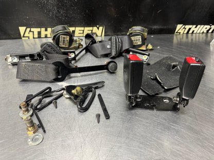 04-06 GTO FRONT & REAR SEAT BELTS LH RH LR RR PASSENGER & DRIVER SET OEM #X31