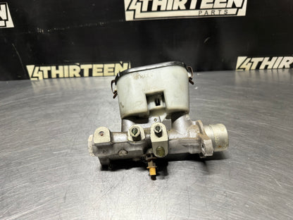 2004 PONTIAC GTO BRAKE MASTER CYLINDER OEM #N321