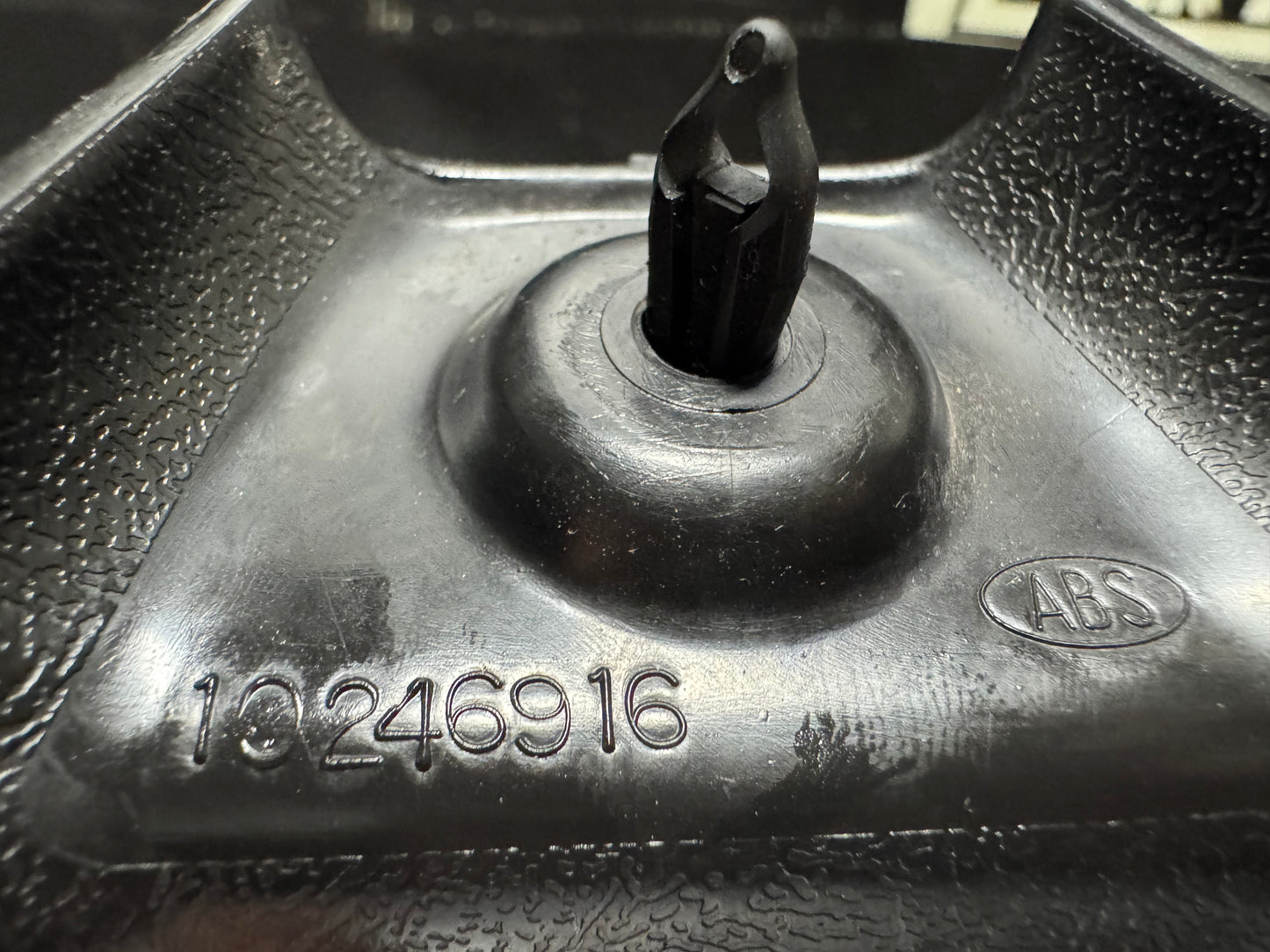 97 -04 CORVETTE C5 SEAT TRACK COVER #N596