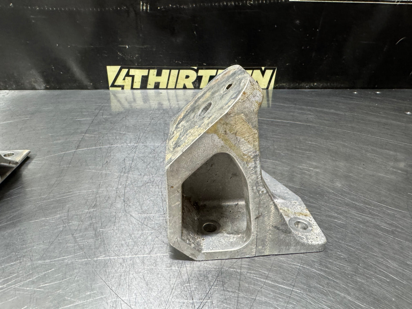 1997 - 2004 CORVETTE C5 OEM MOTOR MOUNT PEDESTALS 10260642 10260643 #N823