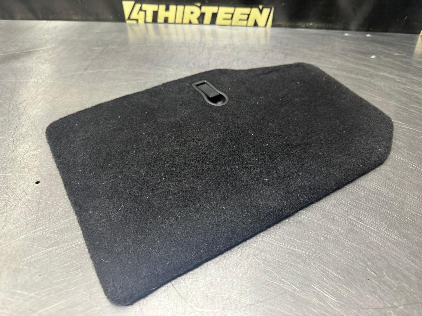 97-04 C5 CORVETTE REAR STORAGE COVER PASSENGER SIDE #N780