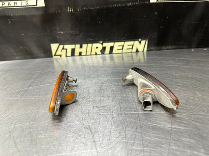 04-06 PONTIAC GTO FRONT BUMPER SIDE MARKERS OEM #N709