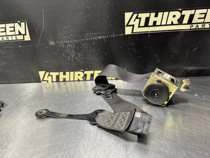 04-06 PONTIAC GTO RIGHT HAND SEATBELT WITH RETRACTOR OEM #X35