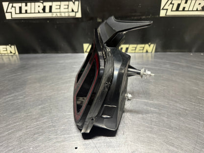 13-14 FORD MUSTANG LED RH PASSENGER TAIL LIGHT DR33-13B504-AG OEM #N680