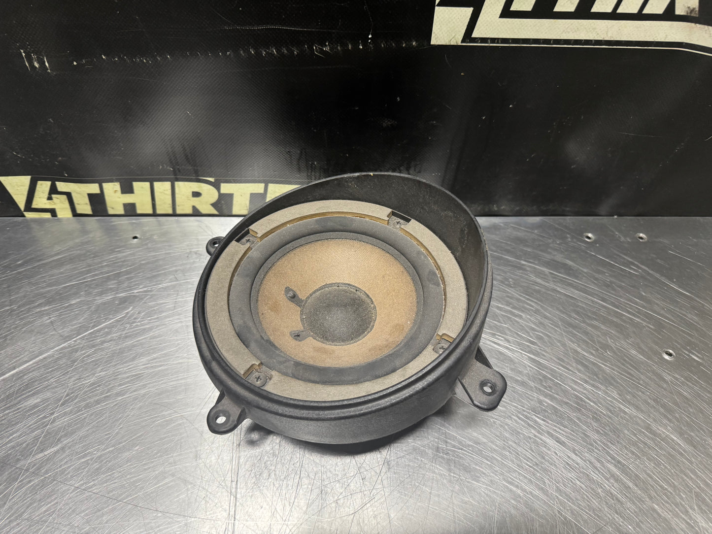 04-06 PONTIAC GTO REAR DECK SPEAKER 92100881 OEM #N569
