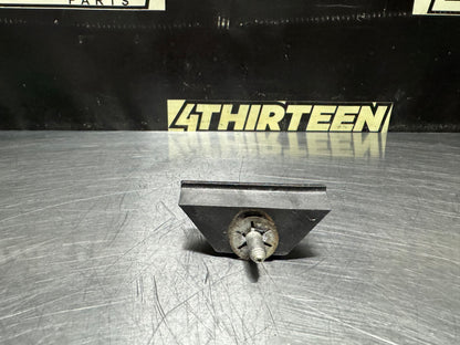 97-04 C5 CORVETTE BATTERY TIE DOWN CLAMP OEM #N676