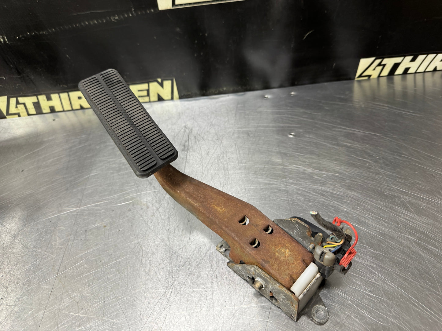 97-04 CORVETTE C5 LS1 DBW THROTTLE GAS PEDAL OEM #N838