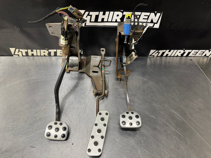 04-06 PONTIAC GTO MANUAL PEDAL ASSEMBLY OEM #K37