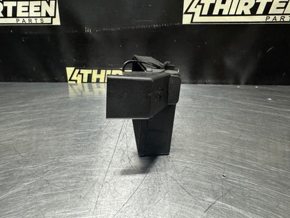 2000-2002 CORVETTE C5 UNDER HOOD ENGINE BAY FUSE BOX OEM 10443149 #N457