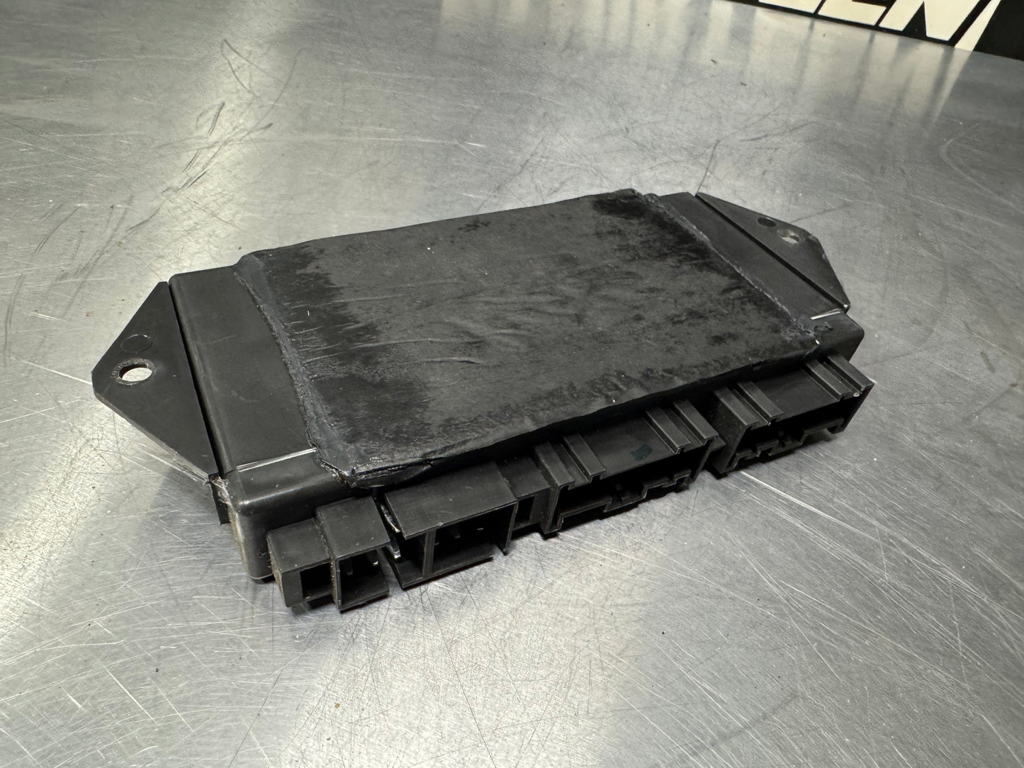 1997-1999 C5 CORVETTE RH PASSENGER SIDE DOOR CONTROL MODULE 10342160 OEM #L272