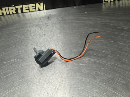 97-04 C5 CORVETTE LIGHTER PIGTAIL OEM #N361
