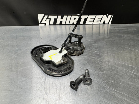 1997-2004 C5 CORVETTE OEM LH DRIVER SIDE DOOR STRIKER  #L96