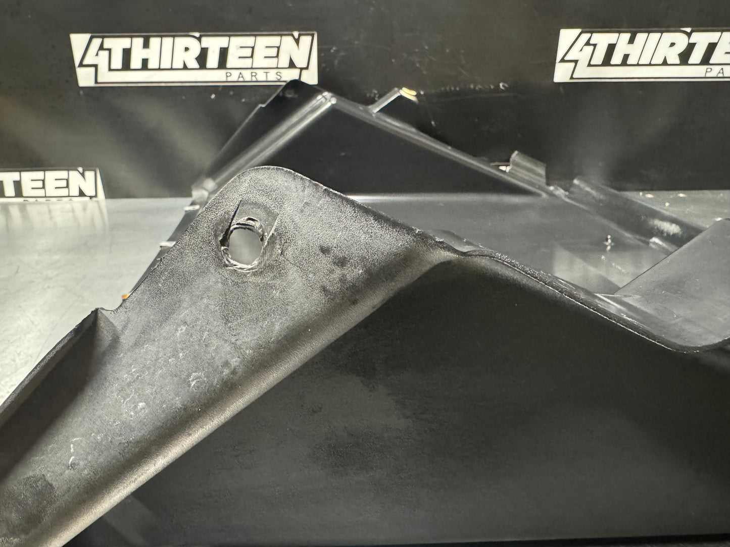 1997-2004 CORVETTE C5 RADIATOR AIR BAFFLE OEM 10254256 #L367