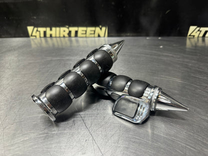 AFTERMARKET MOTORCYCLE SPIKE HANDLE BAR GRIPS FOR HARLEY DAVIDSON #N789