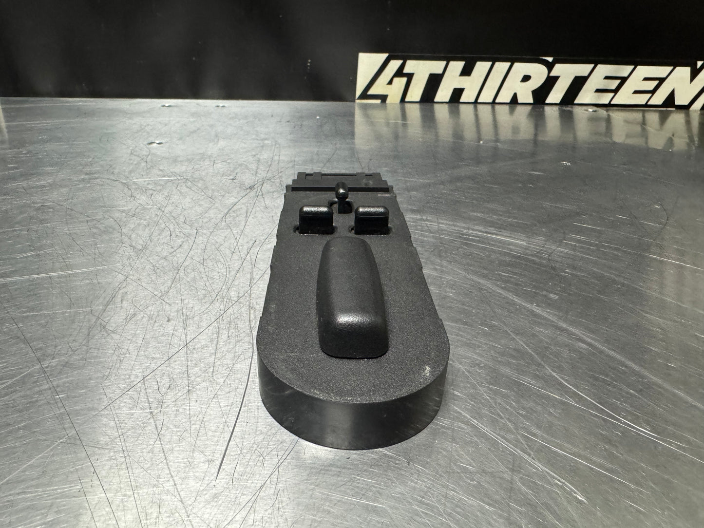 97-04 CORVETTE C5 SEAT CONTROL SWITCH LEFT OR RIGHT OEM #N164