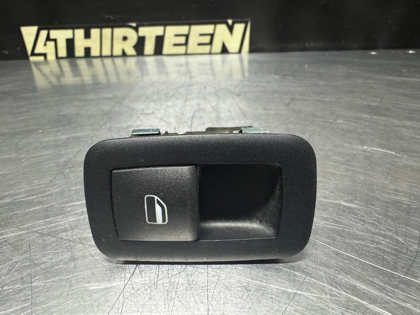 13-18 RAM 1500 RH PASSENGER WINDOW SWITCH 68080842AA OEM #N374