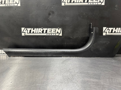 1997-2004 C5 CORVETTE DRIVER SIDE DOOR SILL KICK PANEL LH BLK OEM 10247091 #L471