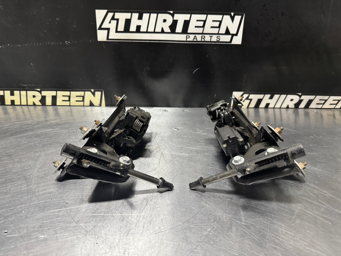 97-04 C5 CORVETTE TARGA TOP TRUNK LATCH SET OF TWO OEM #N111
