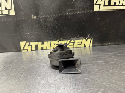 10-15 CAMARO SS RH PASSENGER SIDE HORN OEM #N964