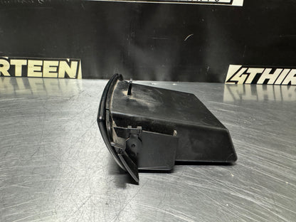 04-06 PONTIAC GTO CENTER CONSOLE LOWER COMPARTMENT #N136