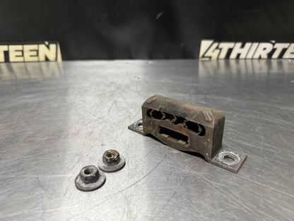 1997-2004 C5 CORVETTE REAR RUBBER EXHAUST HANGER #N122