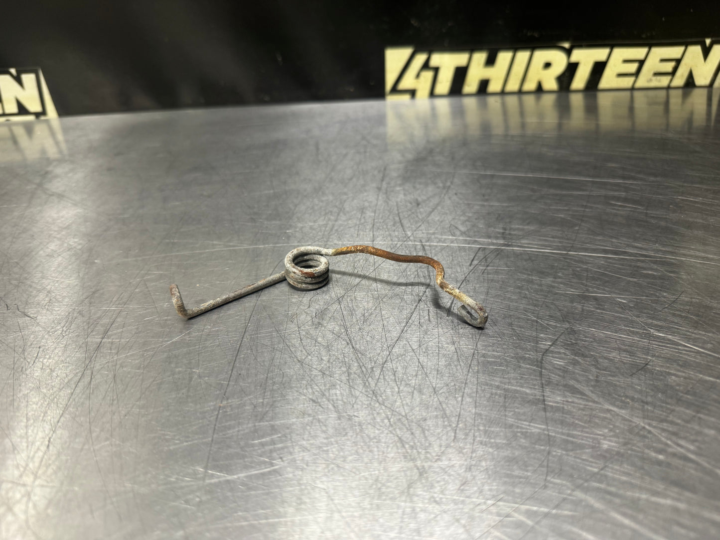 04-06 PONTIAC GTO HOOD LATCH SPRING OEM #N625