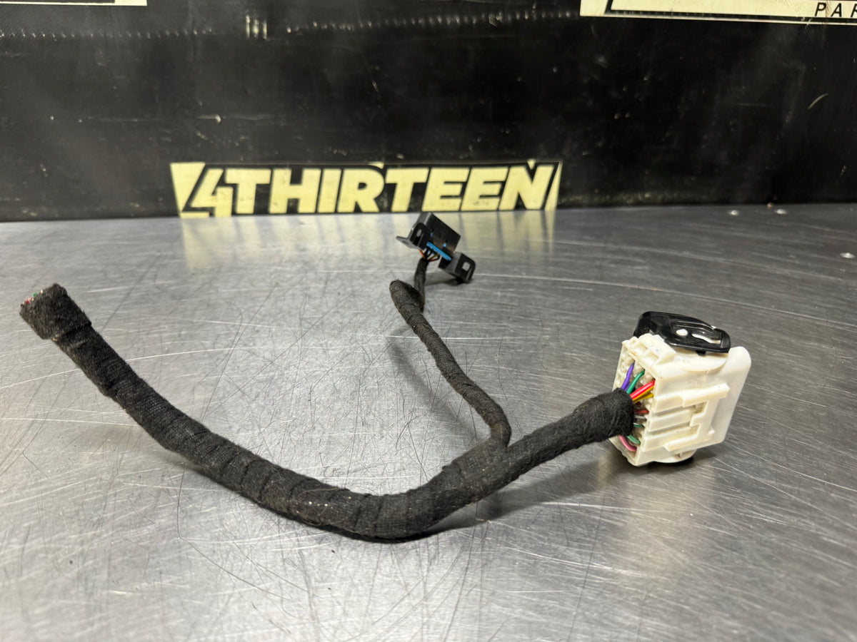 97-04 C5 CORVETTE CLUSTER PLUG AND OBD PORT PIGTAIL OEM #N923