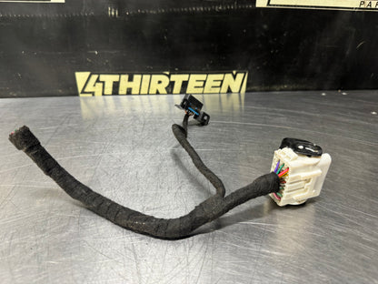 97-04 C5 CORVETTE CLUSTER PLUG AND OBD PORT PIGTAIL OEM #N923
