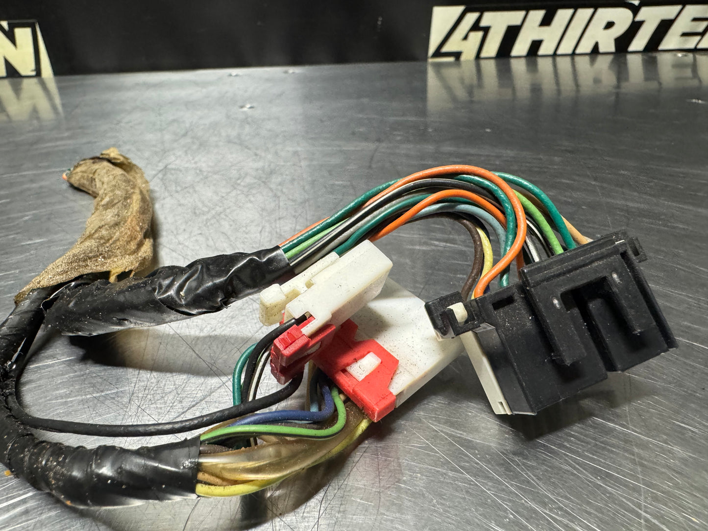 1997-2004 CORVETTE C5 OEM RADIO PIGTAILS #N152