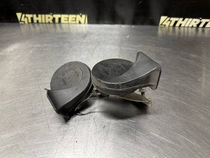 97-04 CORVETTE C5 OEM GM HORN SET #N840