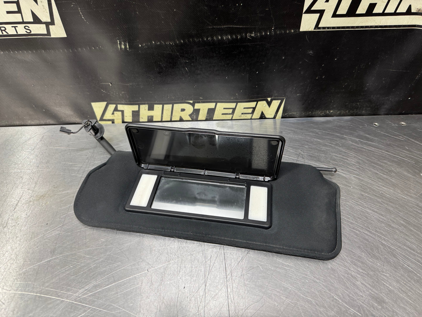97-04 C5 DRIVER SIDE SUN VISOR VANITY #N749