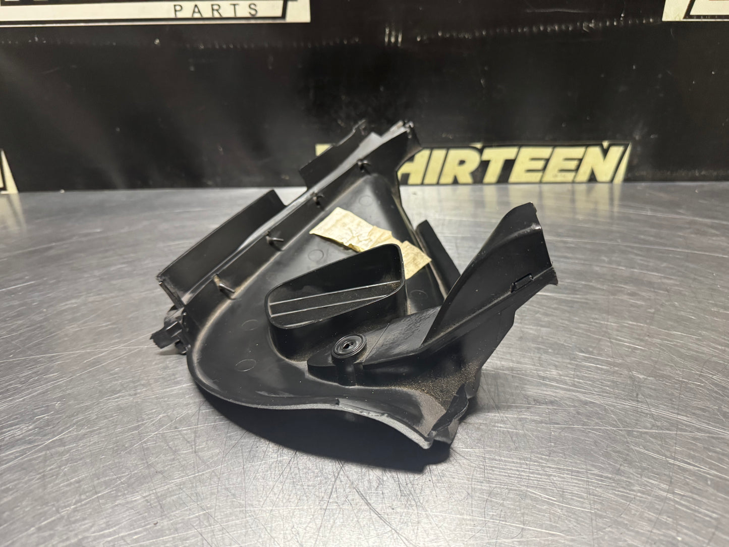 04-06 PONTIAC GTO RH PASSENGER SIDE DEFROST VENT TRIM OEM #N615