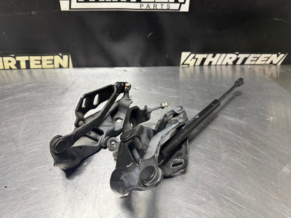 1997 - 2004 CORVETTE C5 RH LH HOOD HINGES OEM #N112