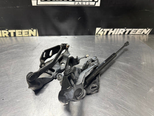 1997 - 2004 CORVETTE C5 RH LH HOOD HINGES OEM #N112