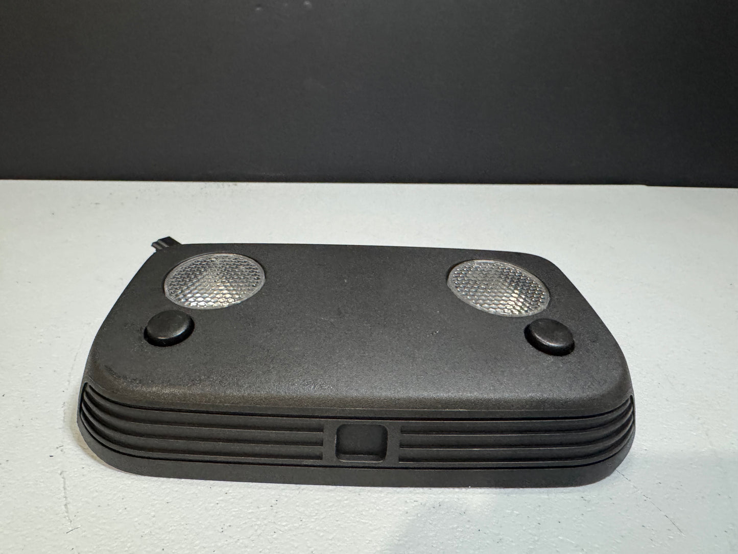 10-14 FORD MUSTANG OVERHEAD DOME LIGHT OEM #K12
