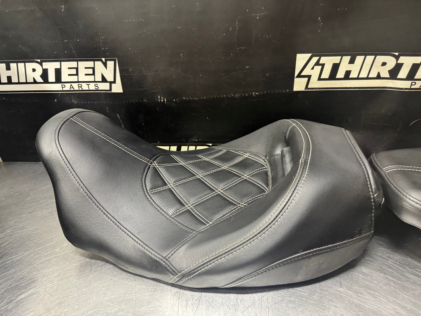 2010 HARLEY DAVIDSON STREET GLIDE 2 UP SEAT #N332
