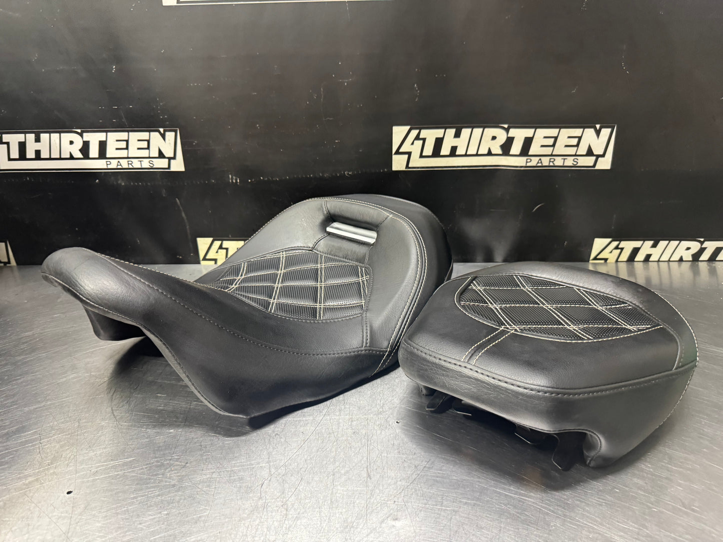2010 HARLEY DAVIDSON STREET GLIDE 2 UP SEAT #N332