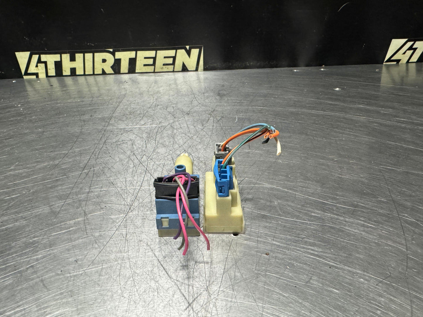 1997 - 2004 CORVETTE C5 OEM BRAKE SWITCH 11516210 #N508