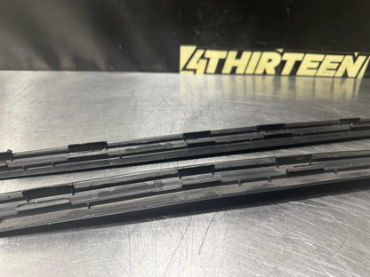 04-06 PONTIAC GTO SCUFF PLATE SILL TRIM SET OEM #N624
