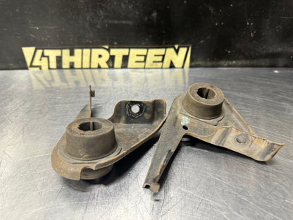 15-24 FORD MUSTANG REAR MUFFLER EXHAUST HANGER MOUNT BRACKETS OEM #V73
