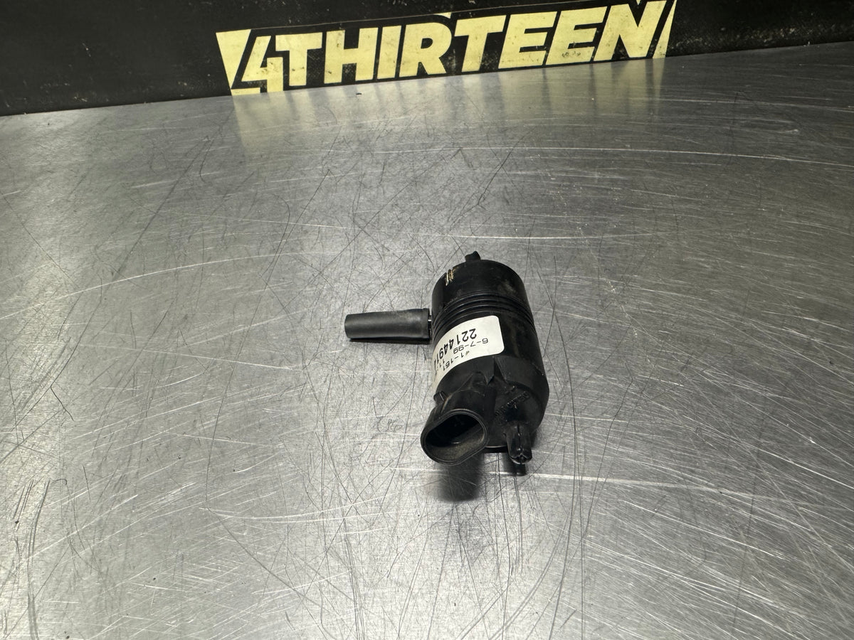 97-04 C5 CORVETTE WINDSHIELD WASHER PUMP OEM 22144914 #N945
